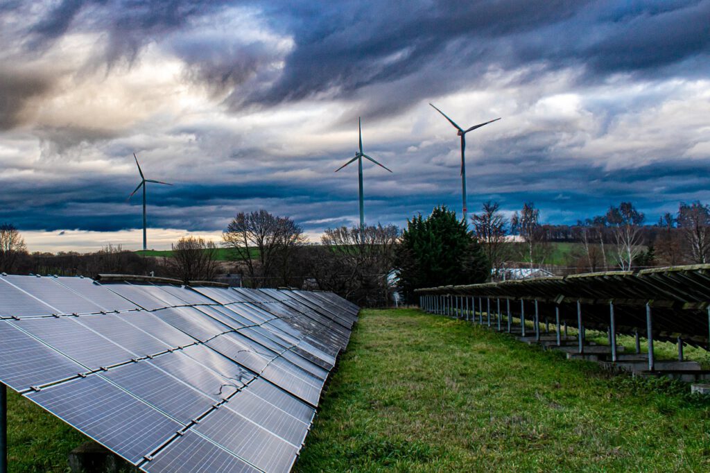 solar-panel-4716640_1280-84.jpg