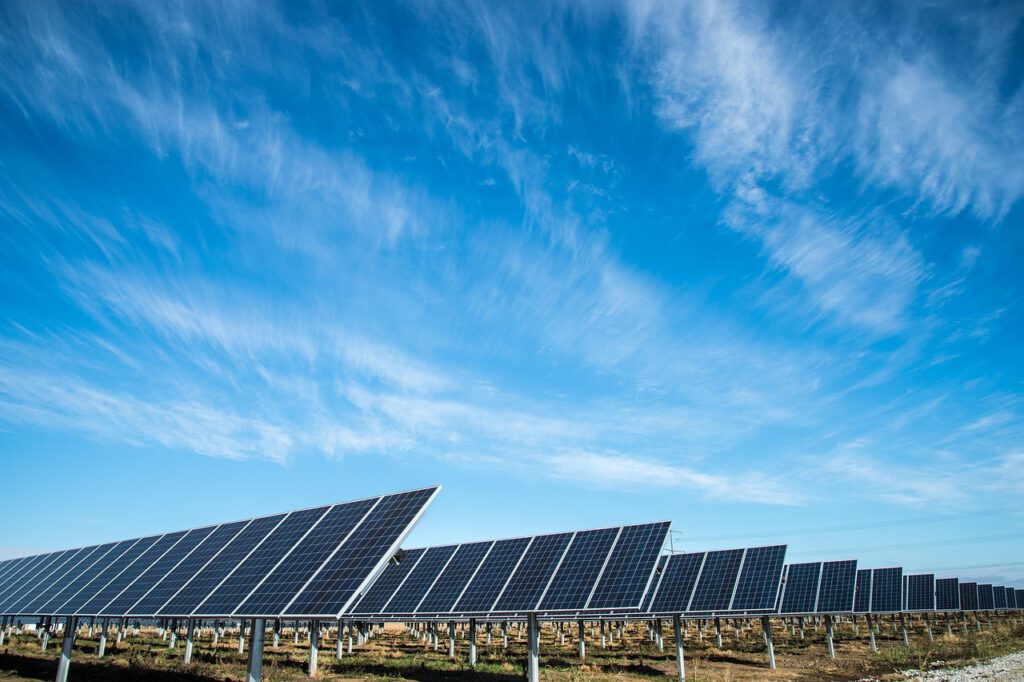 solar-panels-8344199_1280-91.jpg